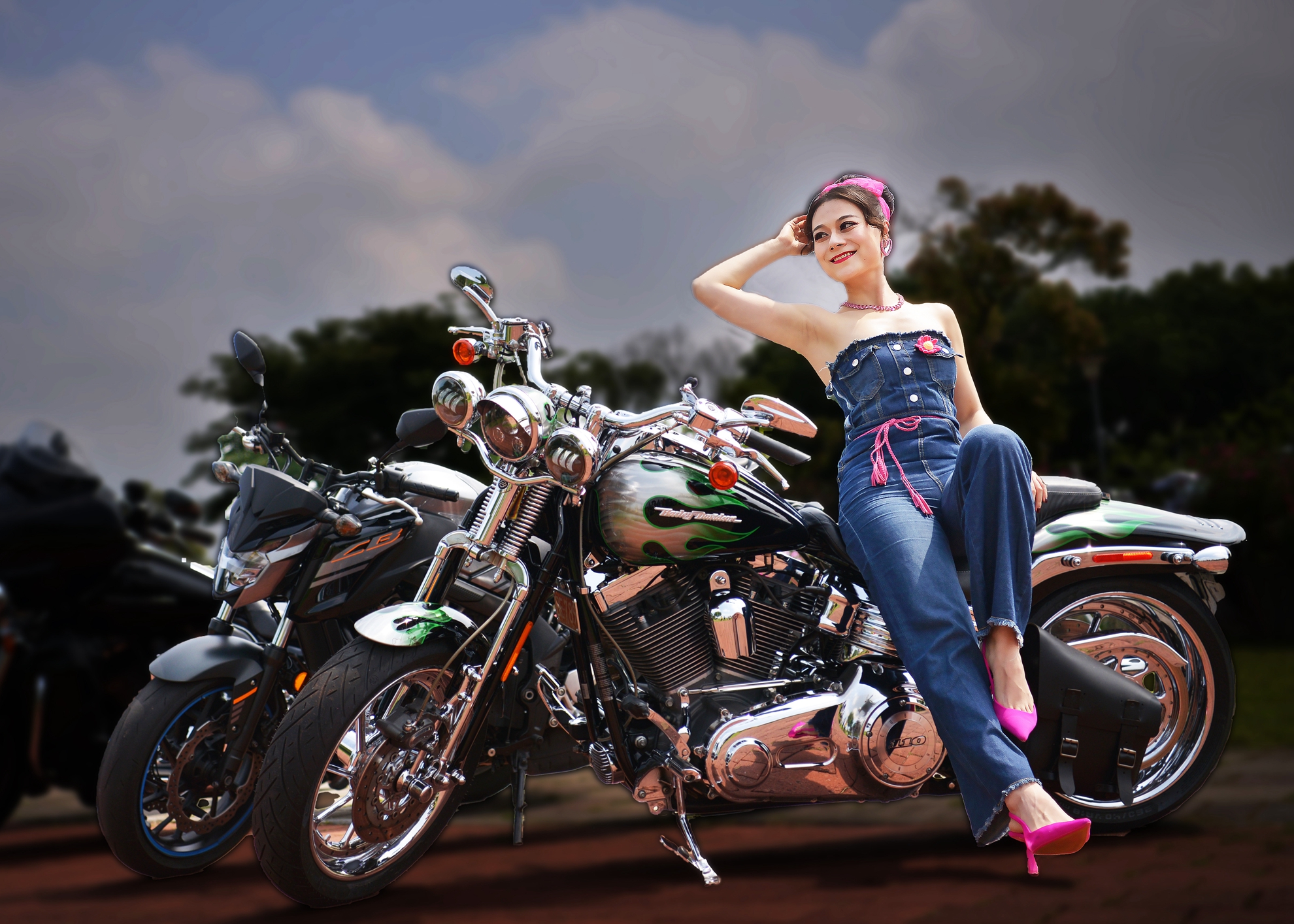 銅牌  曹啟彰-姿